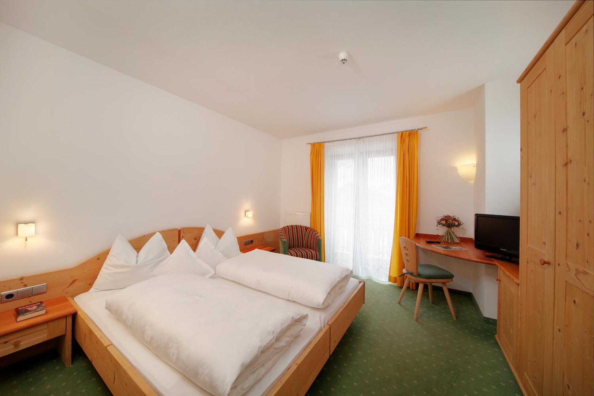 Hotel Ultnerhof Santa Gertrude Eksteriør bilde