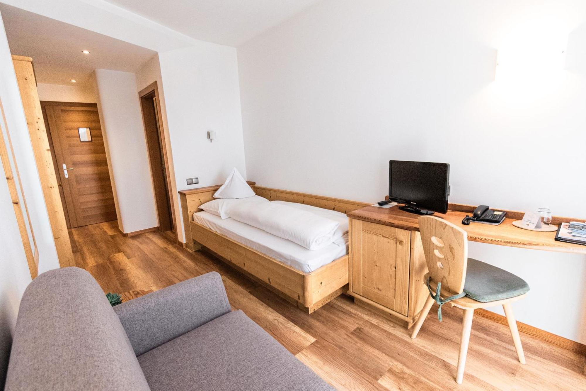 Hotel Ultnerhof Santa Gertrude Eksteriør bilde