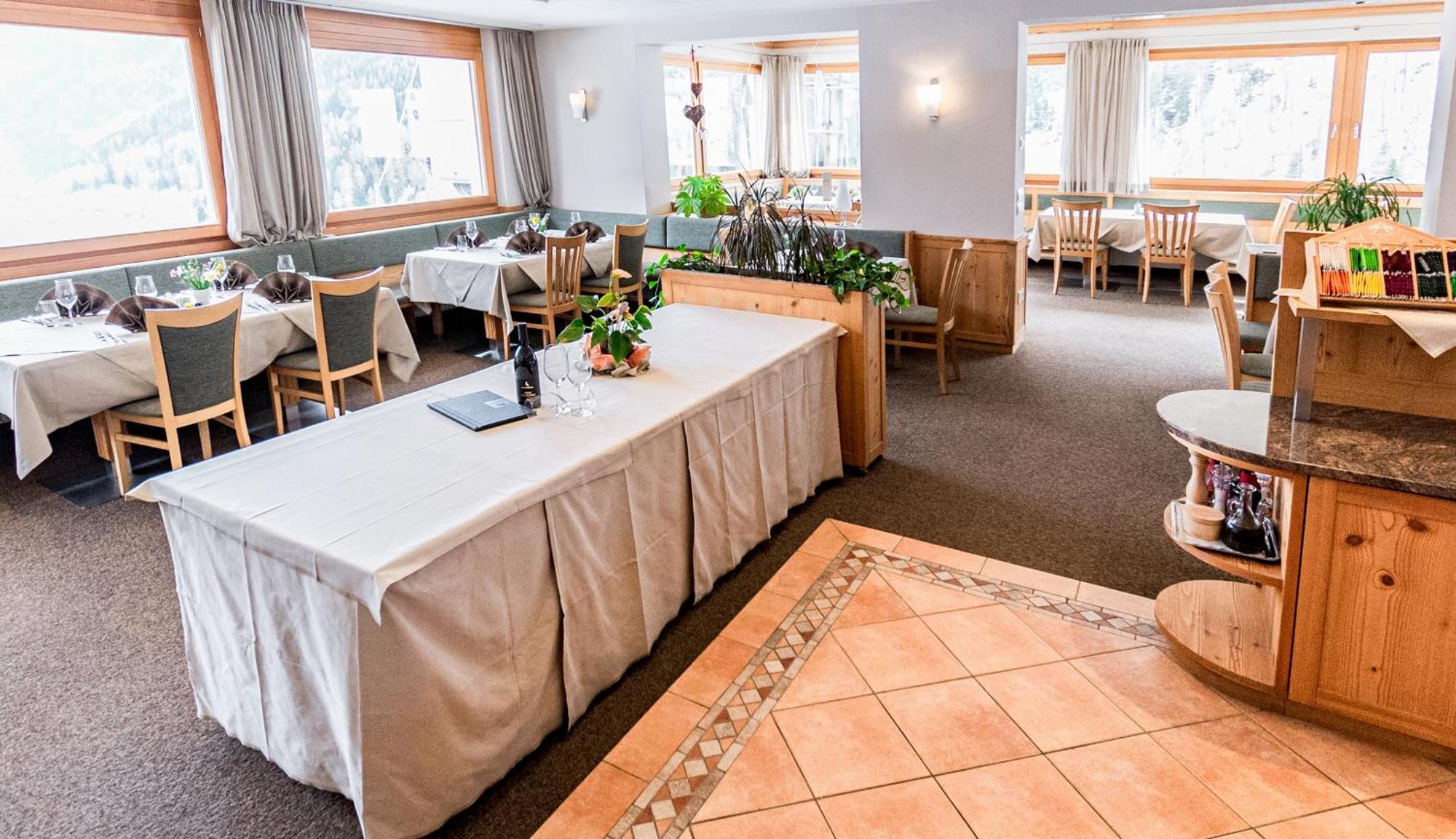 Hotel Ultnerhof Santa Gertrude Eksteriør bilde