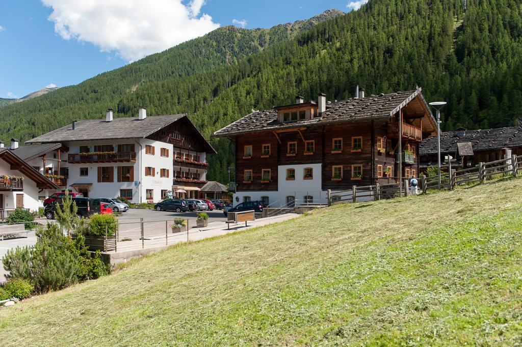 Hotel Ultnerhof Santa Gertrude Eksteriør bilde